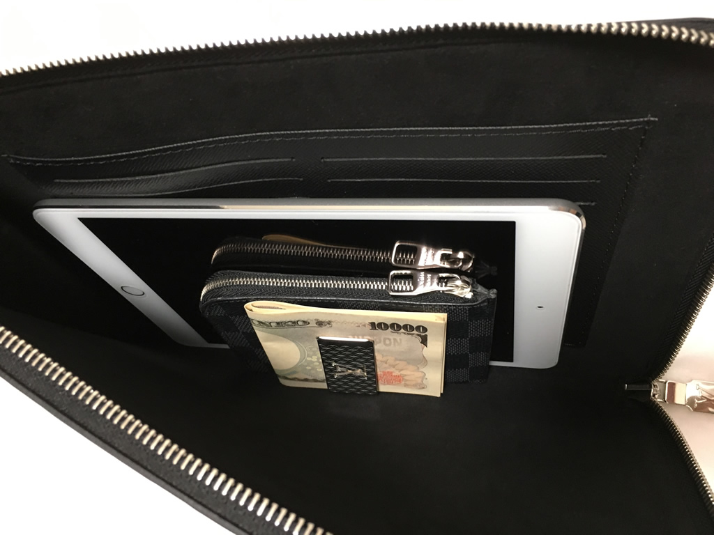 ヴィトンのクラッチバッグ(M62646)を購入したのでサイズ感などを紹介