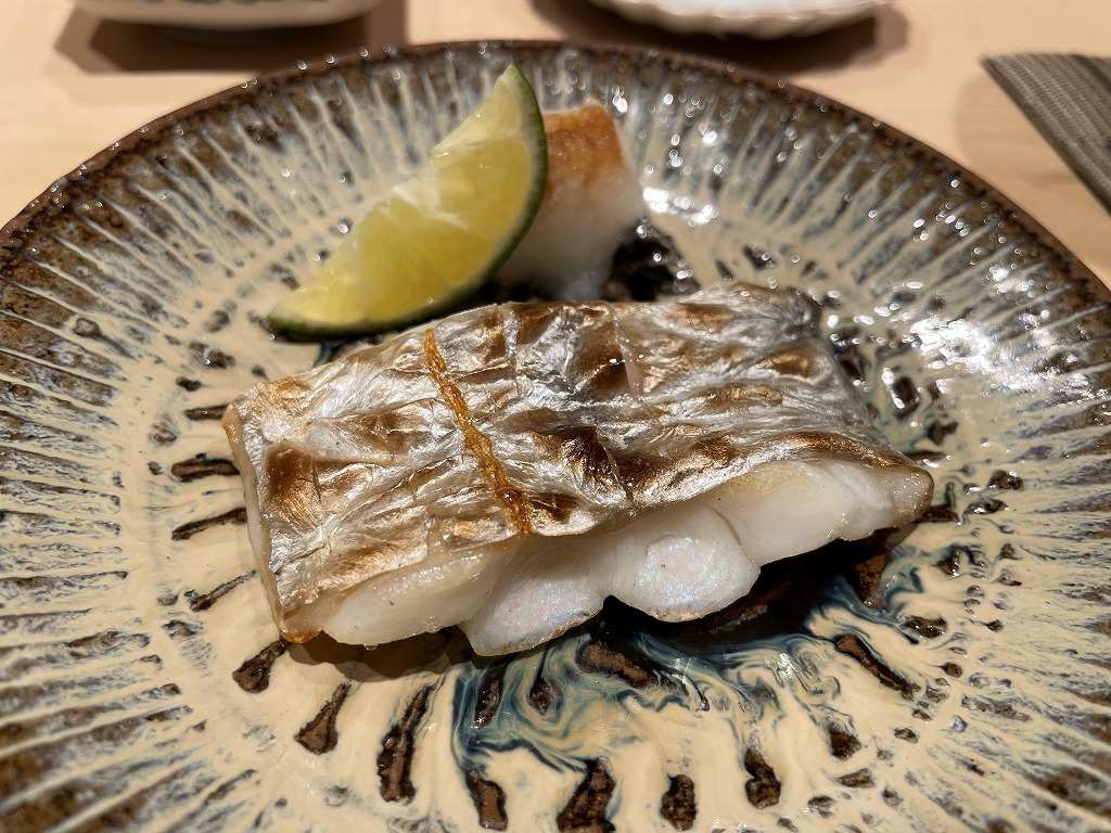 太刀魚の塩焼き - 鮨 はしもと