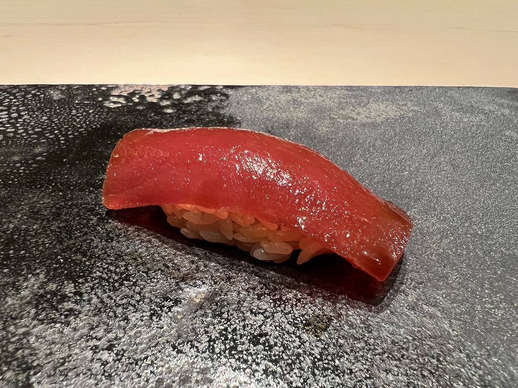 マグロ赤身【にぎり】 - 鮨 くろ﨑