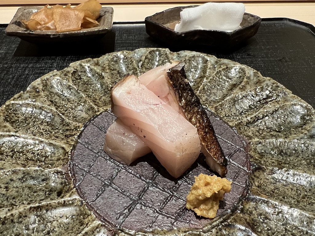 サワラ(藁焼き)(塩＆からし) - 鮨 くろ﨑