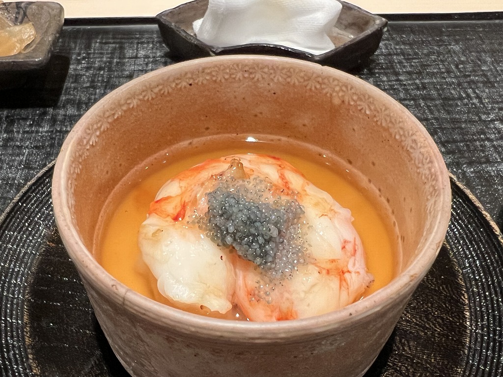 牡丹海老の茶碗蒸し(卵のせ)(北海道 噴火湾) - 鮨 くろ﨑