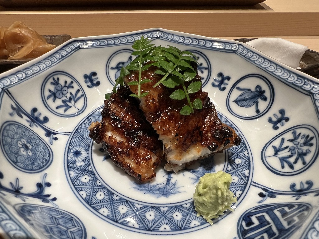 うなぎの蒲焼(博多湾の天然物) - 鮨 くろ﨑