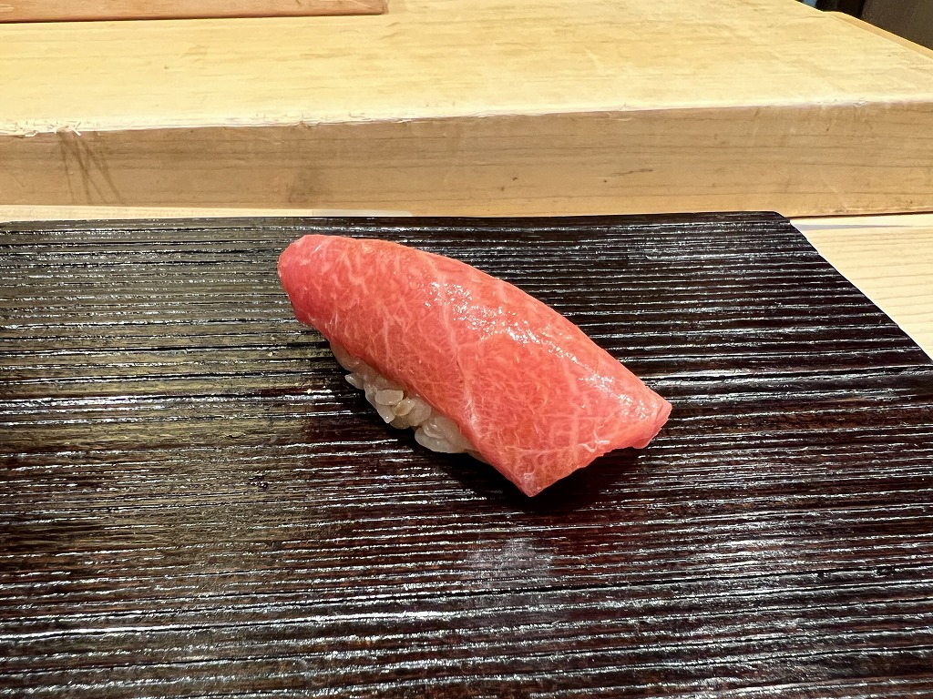 大トロ【にぎり】(静岡県下田産・やま幸) - 鮨 くろ﨑
