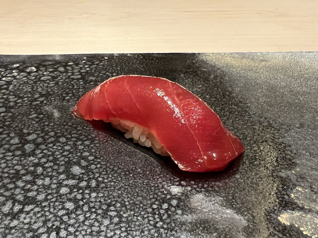 マグロ赤身(舞鶴産) - 鮨 くろ﨑