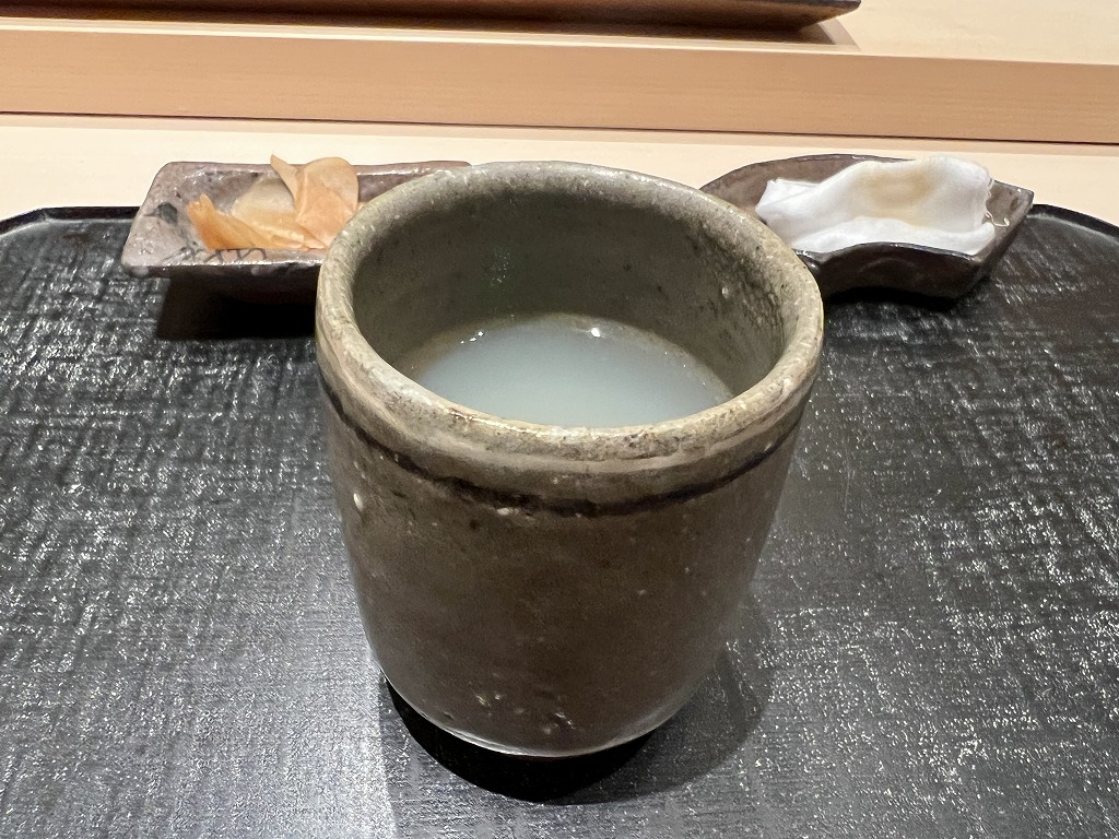 お吸い物(あさり&しじみ&ほっき貝の出汁) - 鮨 くろ﨑