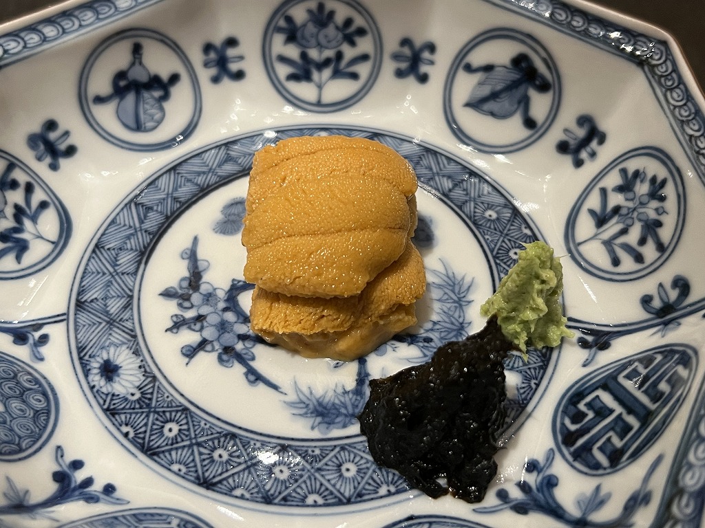 ムラサキウニ(ワサビ&海苔)(礼文島産) - 鮨 くろ﨑