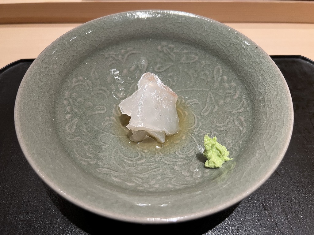 マコガレイの刺身(入り酒) - 鮨 くろ﨑