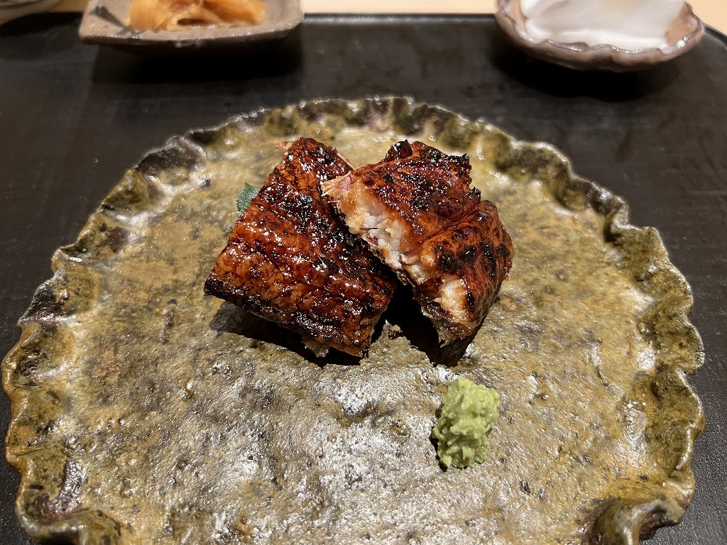 うなぎの蒲焼(博多湾の天然物) - 鮨 くろ﨑