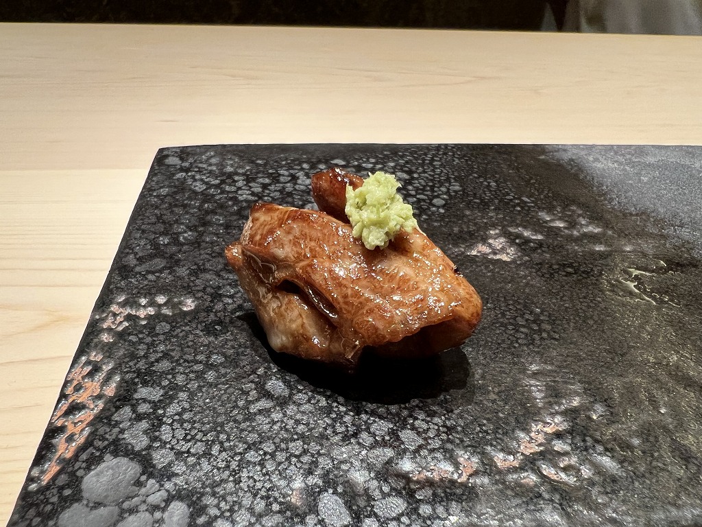 マグロの砂ずり(炙り) - 鮨 くろ﨑