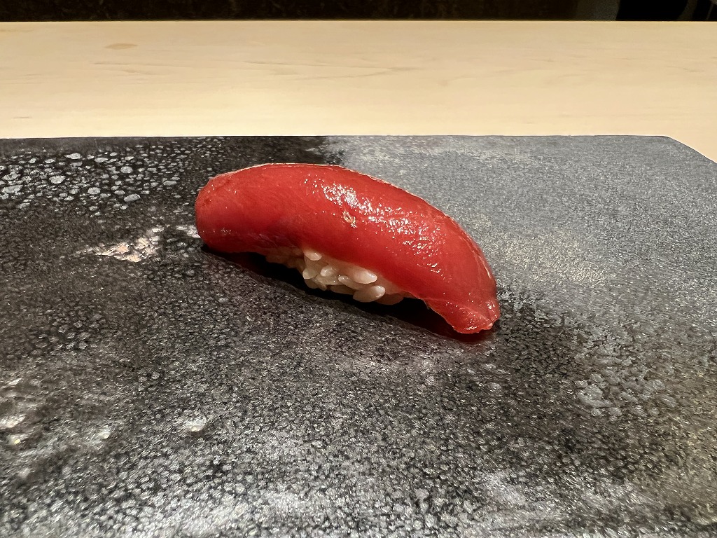 マグロ赤身【にぎり】 - 鮨 くろ﨑