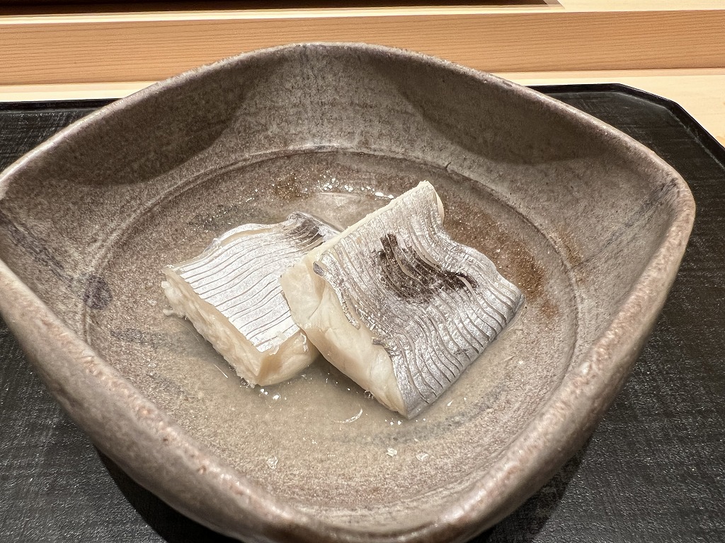 太刀魚の酒蒸し - 鮨 くろ﨑