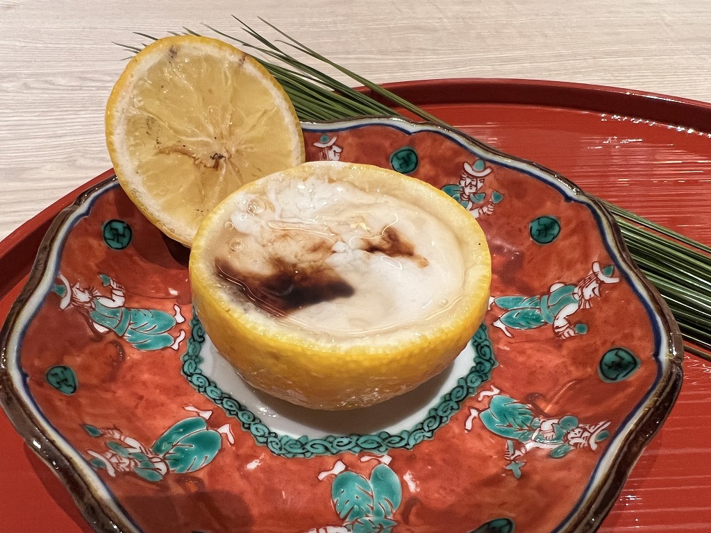 柚子釜のフグの白子の裏ごし(神戸牛の出汁)(下にシャリ) - 肉屋 田中