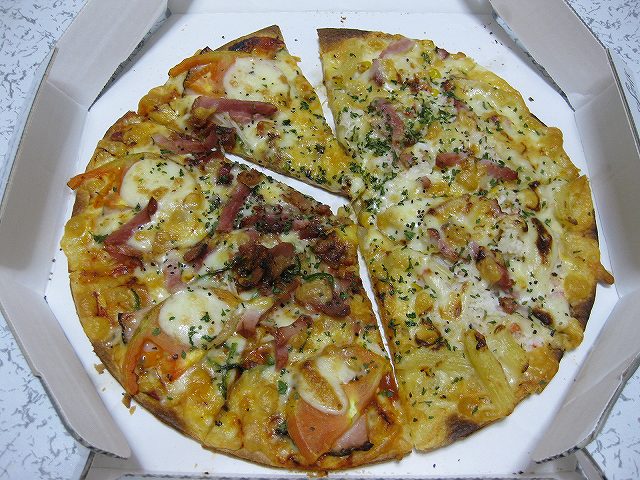 「ピザーラ PIZZA-LA」ピザ